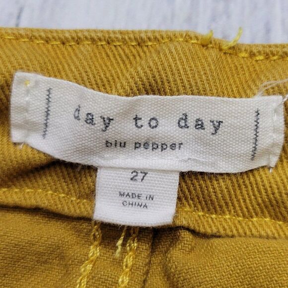 Blu Pepper Day to Day Women's Size 27 Yellow Gold Preppy Shabby Chic Mini Skirt - Picture 6 of 8